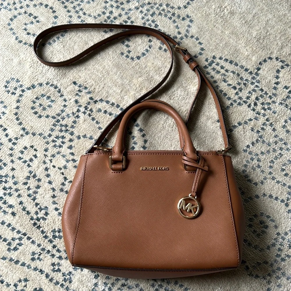 *SOLD* Michael Kors Purse - Picture 1 of 4
